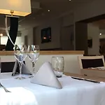 The Originals City, Le Pavillon, Beziers Est Отель Вильнёв-ле-Безье