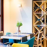 Hotel The Originals City, Le Pavillon, Beziers Est 3*