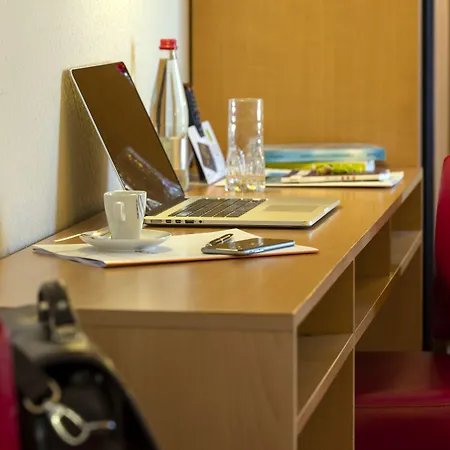 The Originals City, Le Pavillon, Beziers Est Hotell