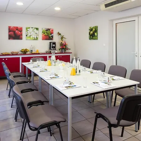 Отель The Originals City, Le Pavillon, Beziers Est 3*