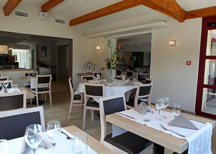 Hotel The Originals City, Le Pavillon, Béziers Est 3*
