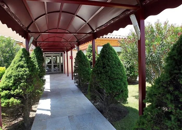 The Originals City, Le Pavillon, Beziers Est Szálloda