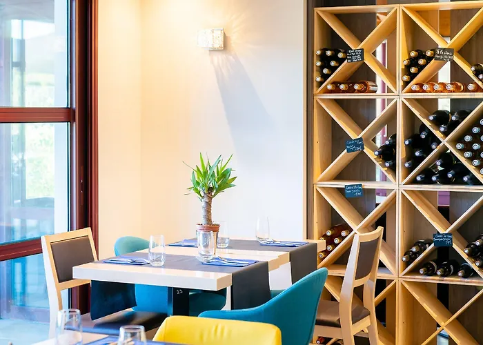 Hotel The Originals City, Le Pavillon, Béziers Est 3*